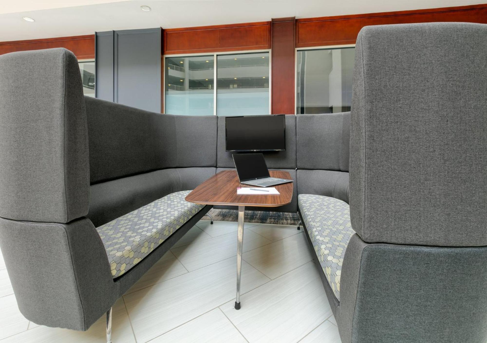 Crowne Plaza Suites Arlington By Ihg Kültér fotó